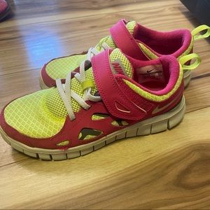 Nike Girls Velcro tennis shoes